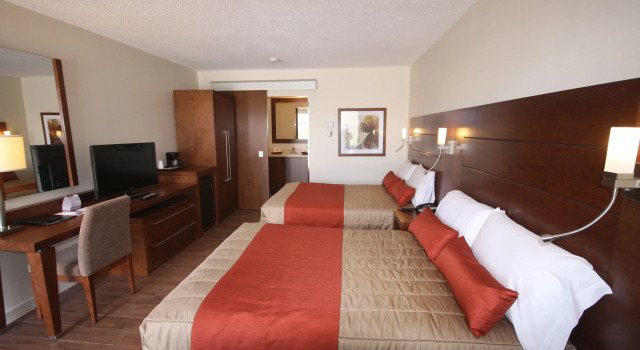 Четырёхместный номер Superior Motel Adam