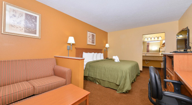 Люкс Quality Inn & Suites Cartersville North
