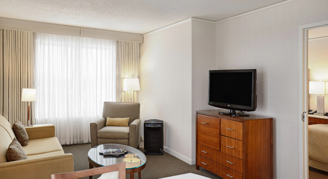 Номер Standard InterContinental Suites Hotel Cleveland by IHG