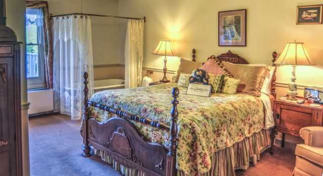 Номер Standard Blue Mountain Mist Country Inn