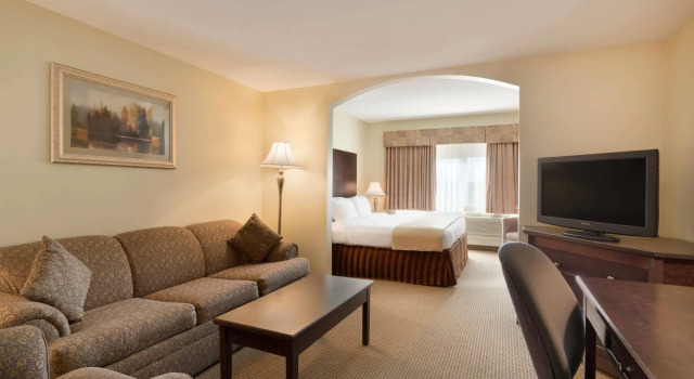 Süit Border Inn and Suites Lloydminster