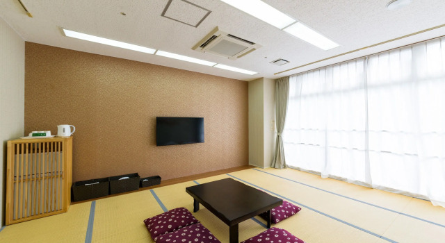 Трёхместный номер Standard c 1 комнатой Hotel Abest Naha Kokusai Street