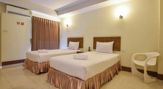 Двухместный номер Standard Trat Center Hotel