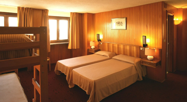 Четырёхместный номер Standard Hotel lo Stambecco
