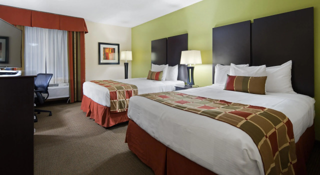 Четырёхместный номер Standard Best Western Plus Huntersville