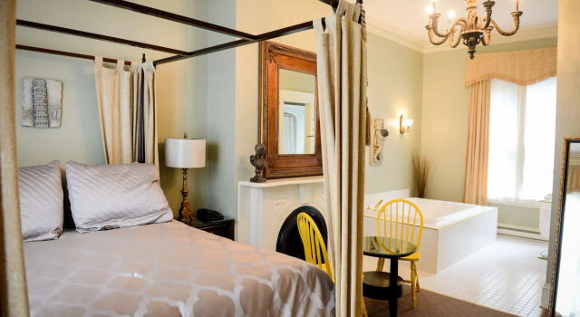 Люкс Executive The Elizabeth Manor Guesthouse