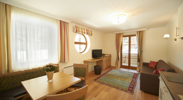 Двухместные семейные апартаменты Aparthotel Hirschenau