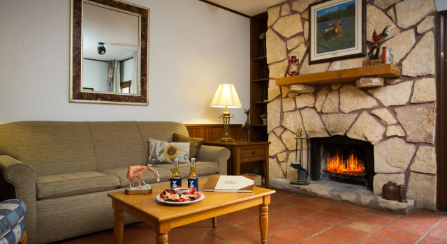 Двухместный люкс Y O Ranch Hotel and Conference Center