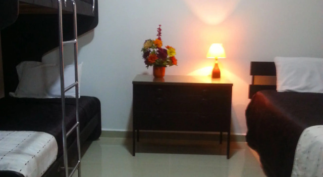 Трёхместный номер Standard Hotel Colonial Plaza