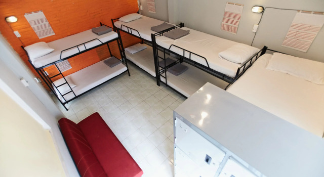 Кровать в общем номере (женский номер) Saigon Backpackers Hostel @ Cong Quynh
