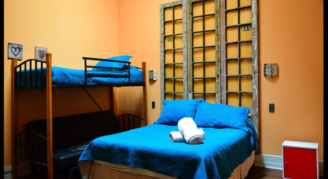 Santiago Backpackers