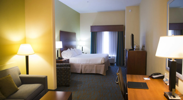 Двухместный номер Standard Holiday Inn Express Hotel & Suites Atlanta East - Lithonia by IHG