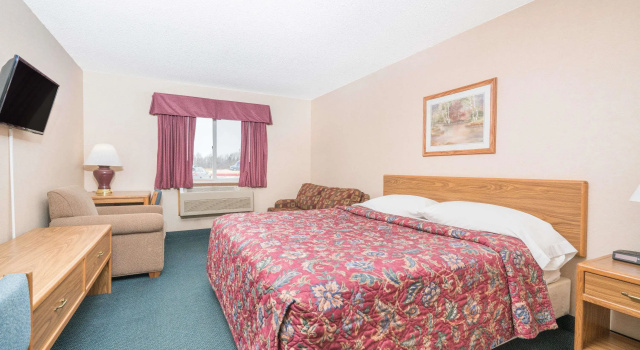 Двухместный номер Standard Super 8 by Wyndham Superior WI