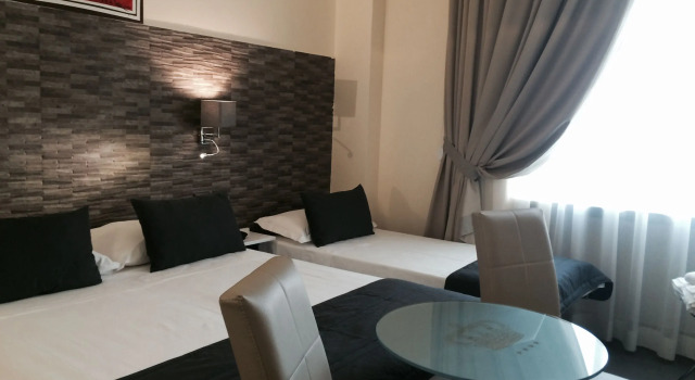 Трёхместный номер Standard Boutique Hotel Piazza Charity