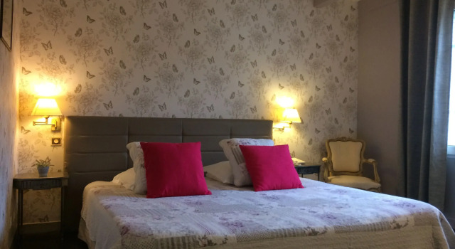 Двухместный номер Superior Hôtel Ermitage Avignon