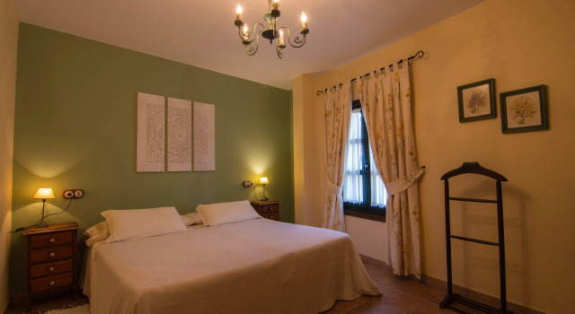 Двухместный номер Standard с балконом и с красивым видом из окна Casa Puertas Bed & Breakfast sl