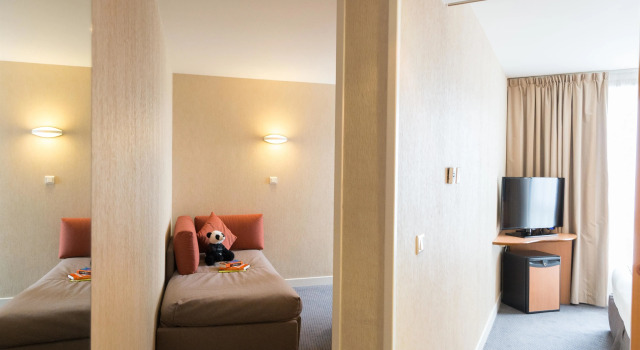 Двухместный семейный номер Standard Best Western Plus Paris Saclay