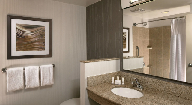 Четырёхместный номер Standard Courtyard By Marriott Farmington