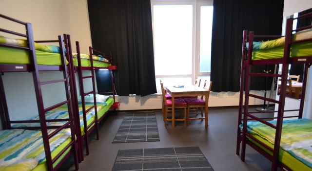 Кровать в общем номере Arena Hostel & Monteurzimmer