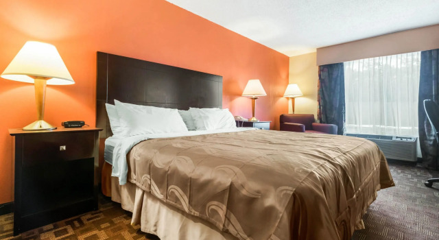 Двухместный люкс Quality Inn & Suites Lawrenceburg