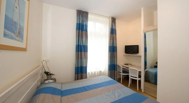 Номер Comfort Hôtel Lutétia & Spa