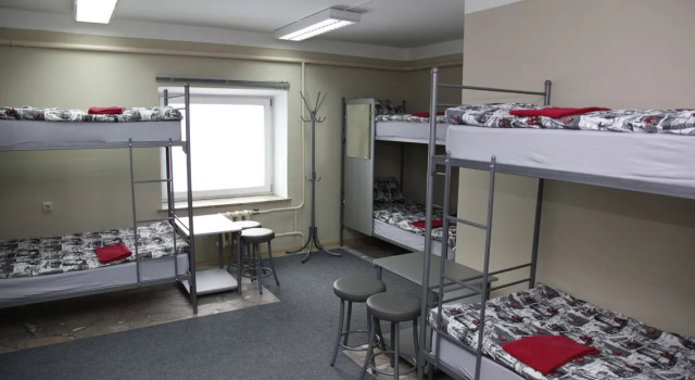 Кровать в общем номере Krow Hostel