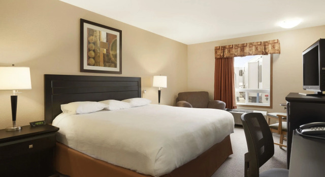 Двухместный номер Standard Super 8 by Wyndham Edmonton International Airport