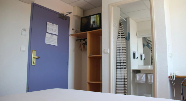 Двухместный номер Standard CitHotel Restaurant du Bowling de Millau