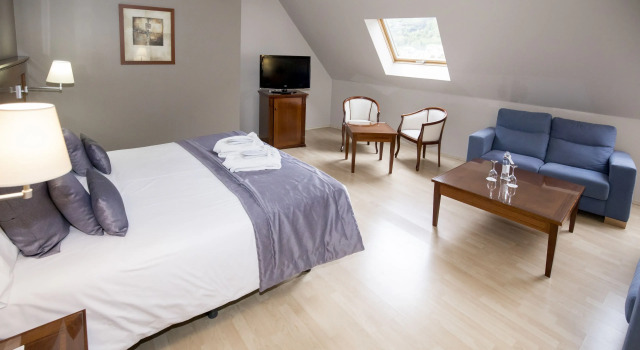 Полулюкс Hotel Nexta Escaldes