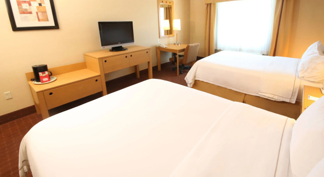 Четырёхместный номер Standard Holiday Inn Express Hotel & Suites CD. Juarez - Las Misiones by IHG
