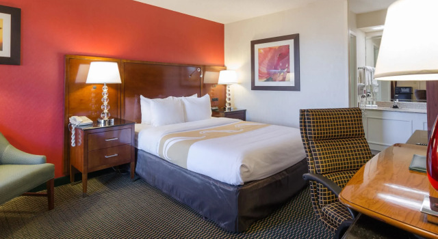Двухместный номер Standard Quality Inn Christiansburg - Blacksburg