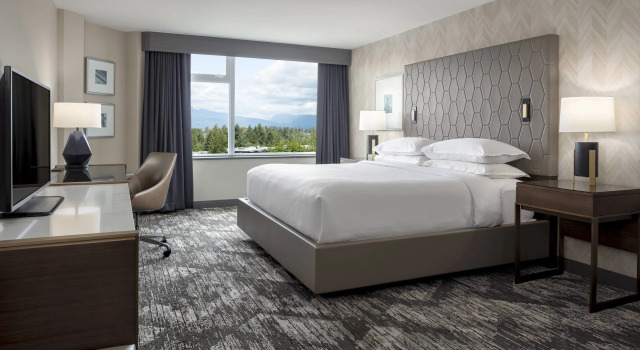 Двухместный номер Standard Sheraton Vancouver Guildford Hotel