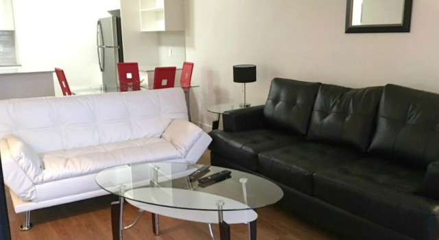 Люкс с 2 комнатами Pelicanstay in Burnaby