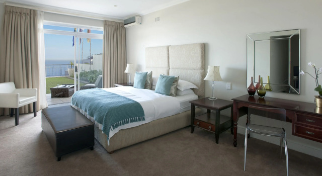 Номер Luxury 3 On Camps Bay