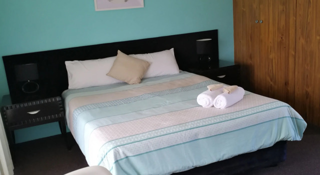 Номер Deluxe Lakeside Lodge Motel