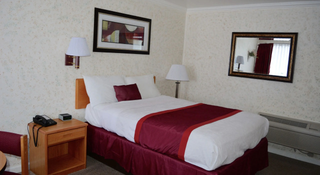 Двухместный номер Standard Travelers Inn