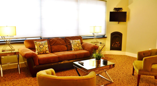Люкс Luxury Culpeper Center Suites