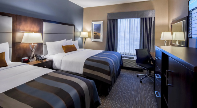 Четырёхместный номер Standard Wingate by Wyndham Kamloops
