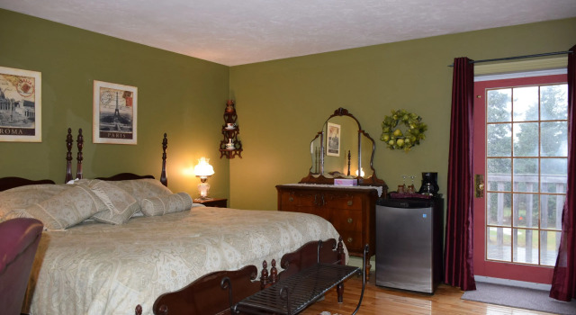 Двухместный люкс Superior Auberge Wild Rose Inn