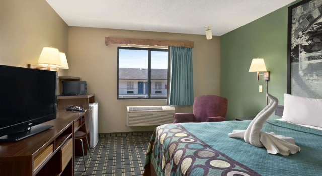 Двухместный номер Standard Super 8 by Wyndham Russellville