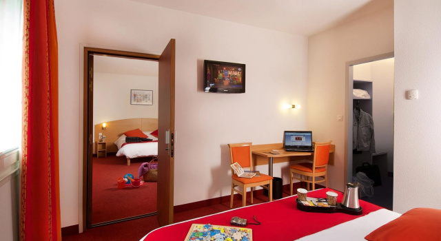 Четырёхместный номер Standard Kyriad Quimper - Pont-lAbbé