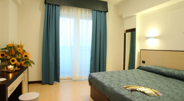 Двухместный номер Standard с балконом и с видом на море Jonico Hotel