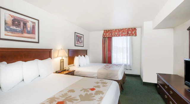 Четырёхместный люкс Clarion Pointe Charleston - West Ashley