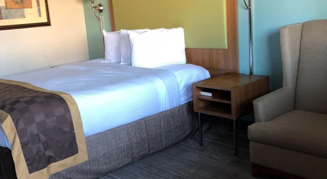 Двухместный номер Standard Baymont Inn by Wyndham Odessa University Area
