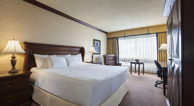 Двухместный номер Business Hotel Place Dupuis Montréal Downtown - An Ascend Hotel Collection