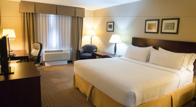 Двухместный номер Standard Holiday Inn Express Devils Lake by IHG