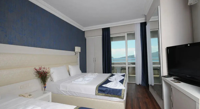 Номер Standard с видом на окрестности GOLDKAYA HOTEL