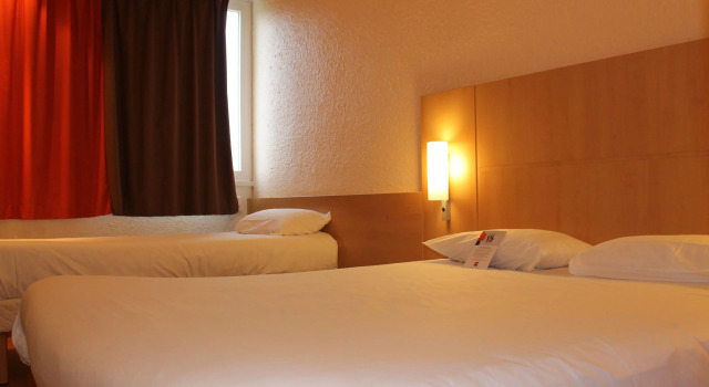 Номер Standard ibis Dijon Sud