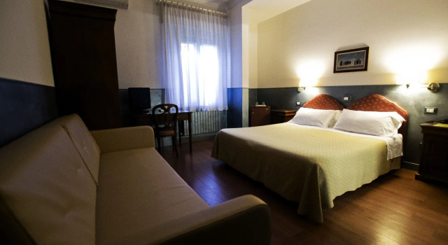Трёхместный номер Classic Hotel Diana