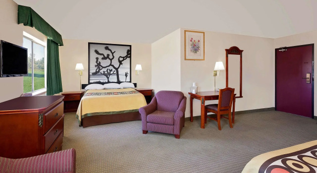 Люкс Super 8 by Wyndham Yucca Val/Joshua Tree Nat Pk Area